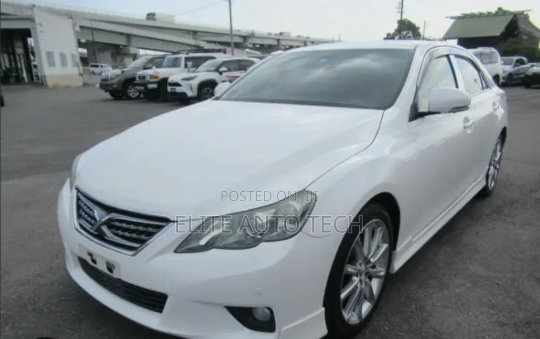 Toyota Mark X 2012 White