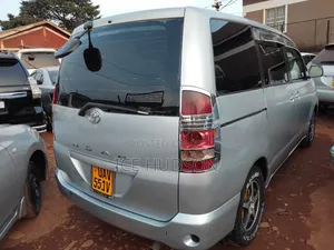Toyota Noah 2002 Gray