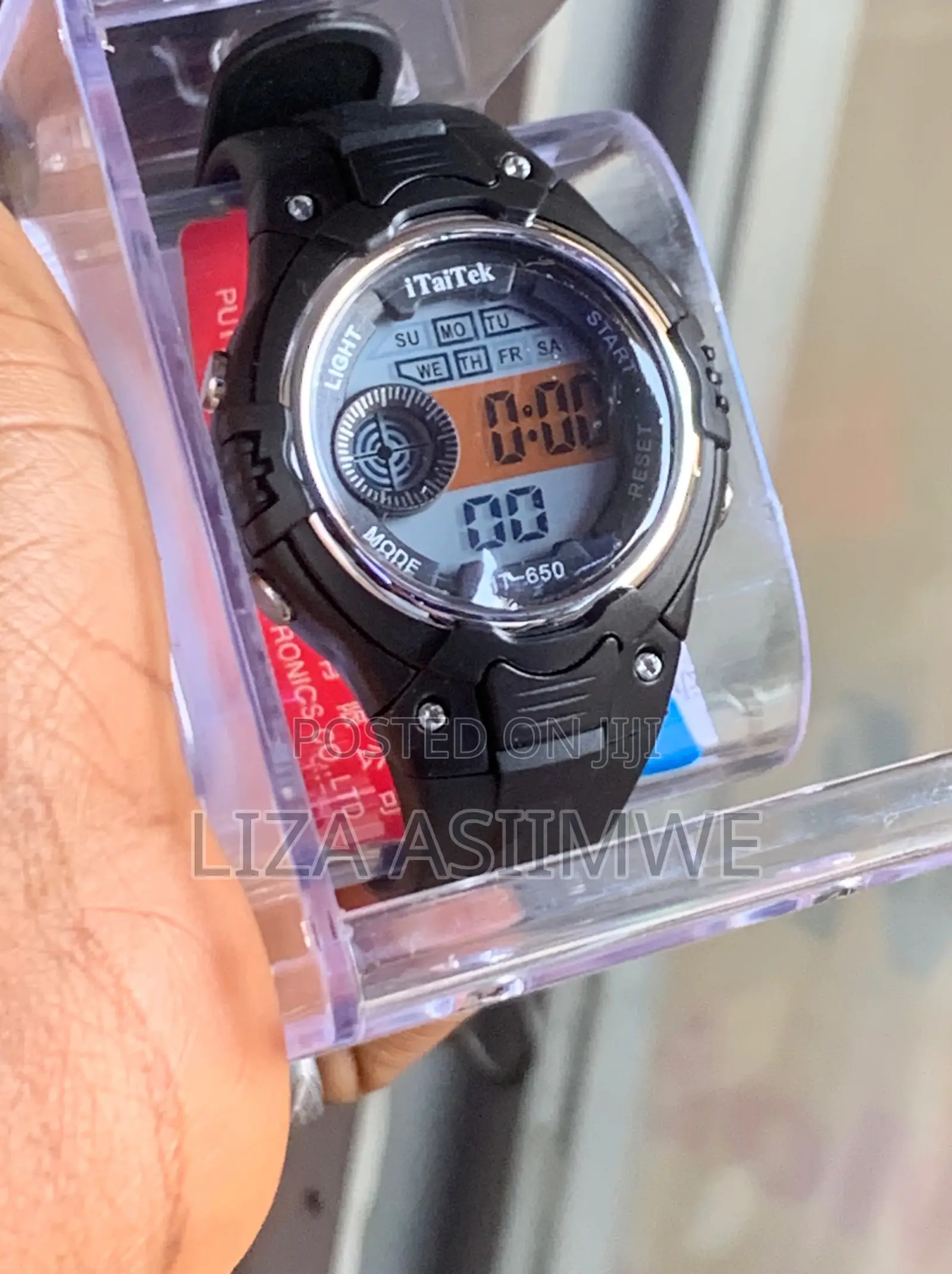 Children’s Digital Sports Watch With a Black Resin Case and Strap.