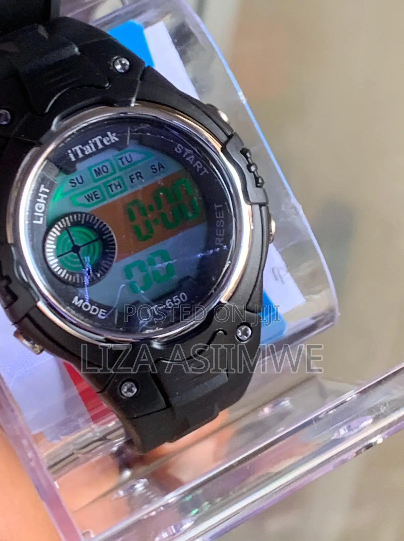 Children’s Digital Sports Watch With a Black Resin Case and Strap.