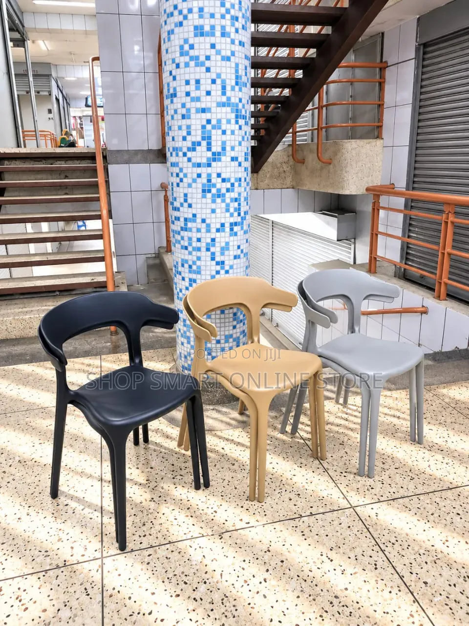 Americana Stacking Plastic Chairs Plastic Chairs 1Pcs