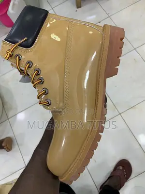 Timberland Shinny Brown Boots