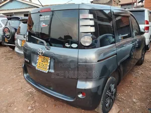 Toyota Sienta 2010 Matt Black