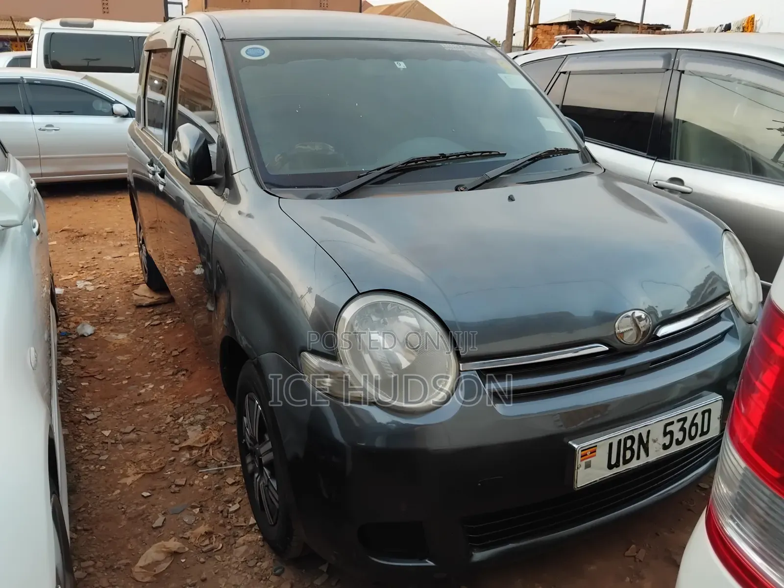 Toyota Sienta 2010 Matt Black