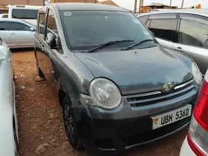 Toyota Sienta 2010 Matt Black