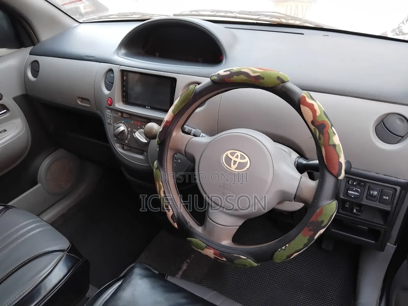 Toyota Sienta 2010 Matt Black