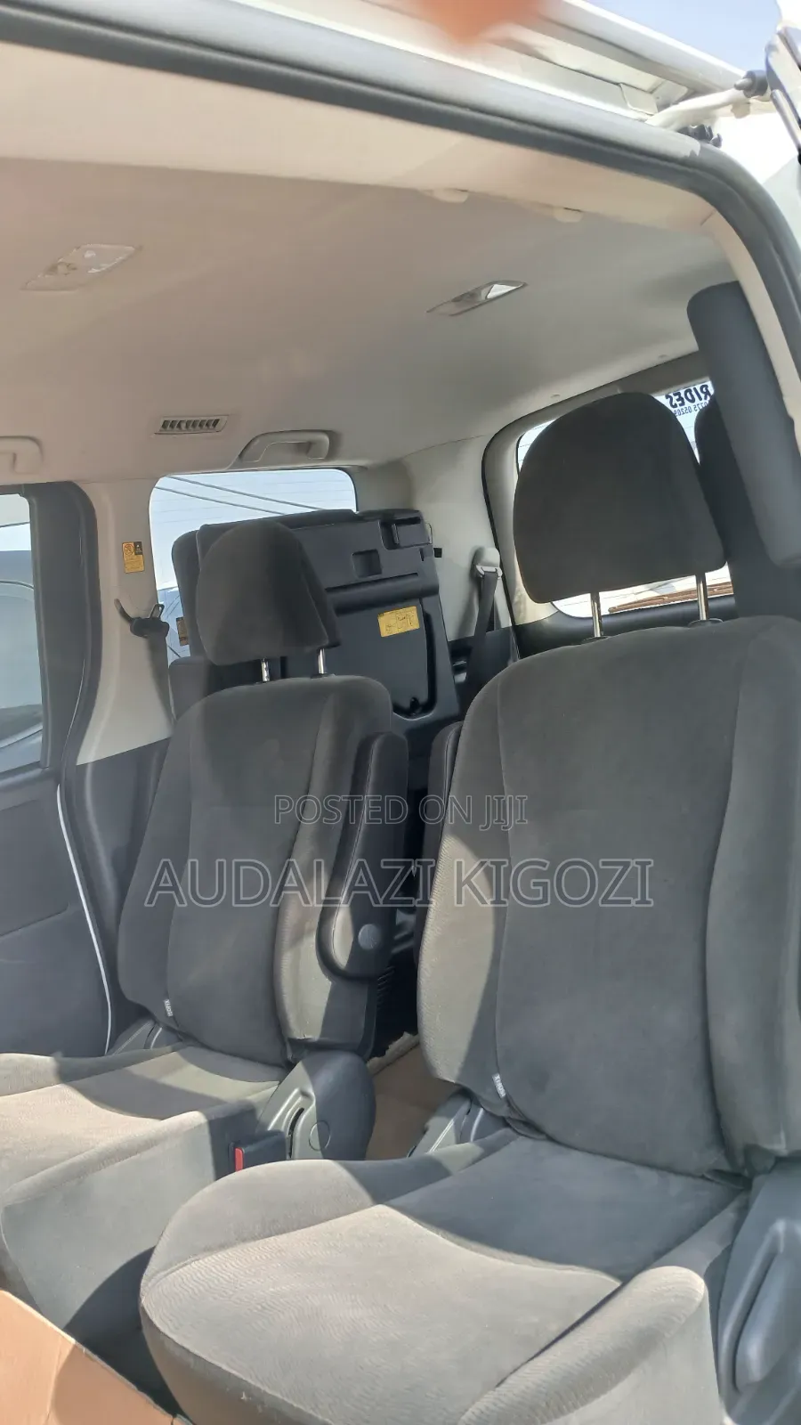 Toyota Noah 2013 White