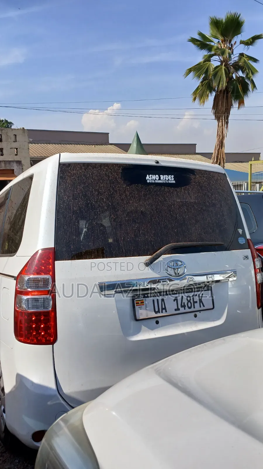 Toyota Noah 2013 White