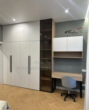 Modern Inbuilt Wardrobe