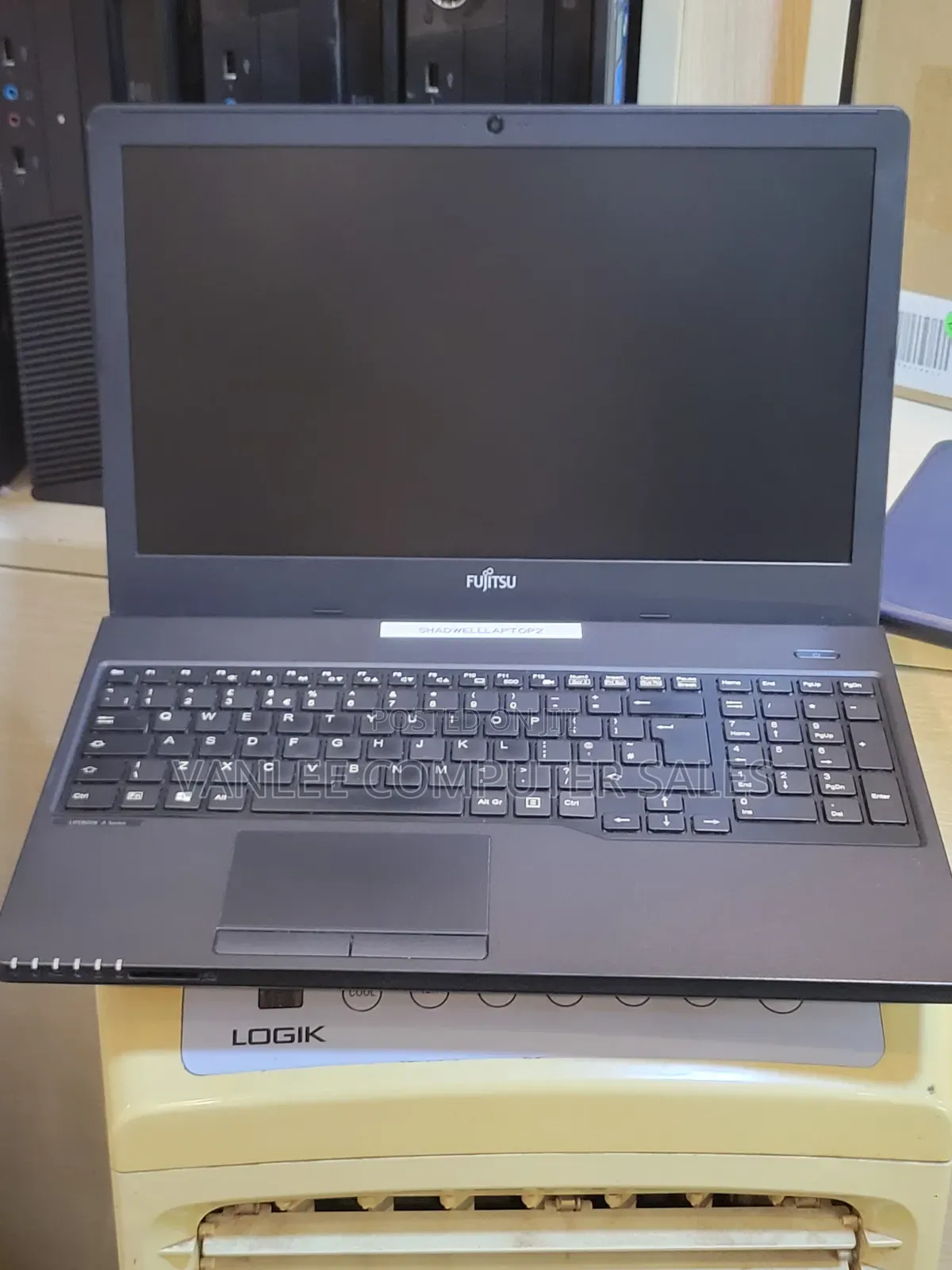Laptop Fujitsu Lifebook A358 8GB Intel Core i5 HDD+SSD 256GB