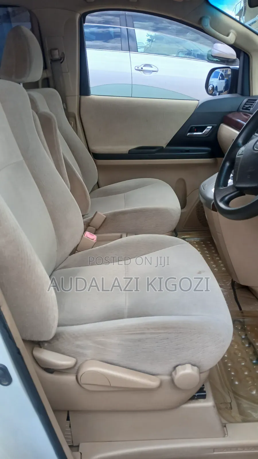 Toyota Alphard 2010 White
