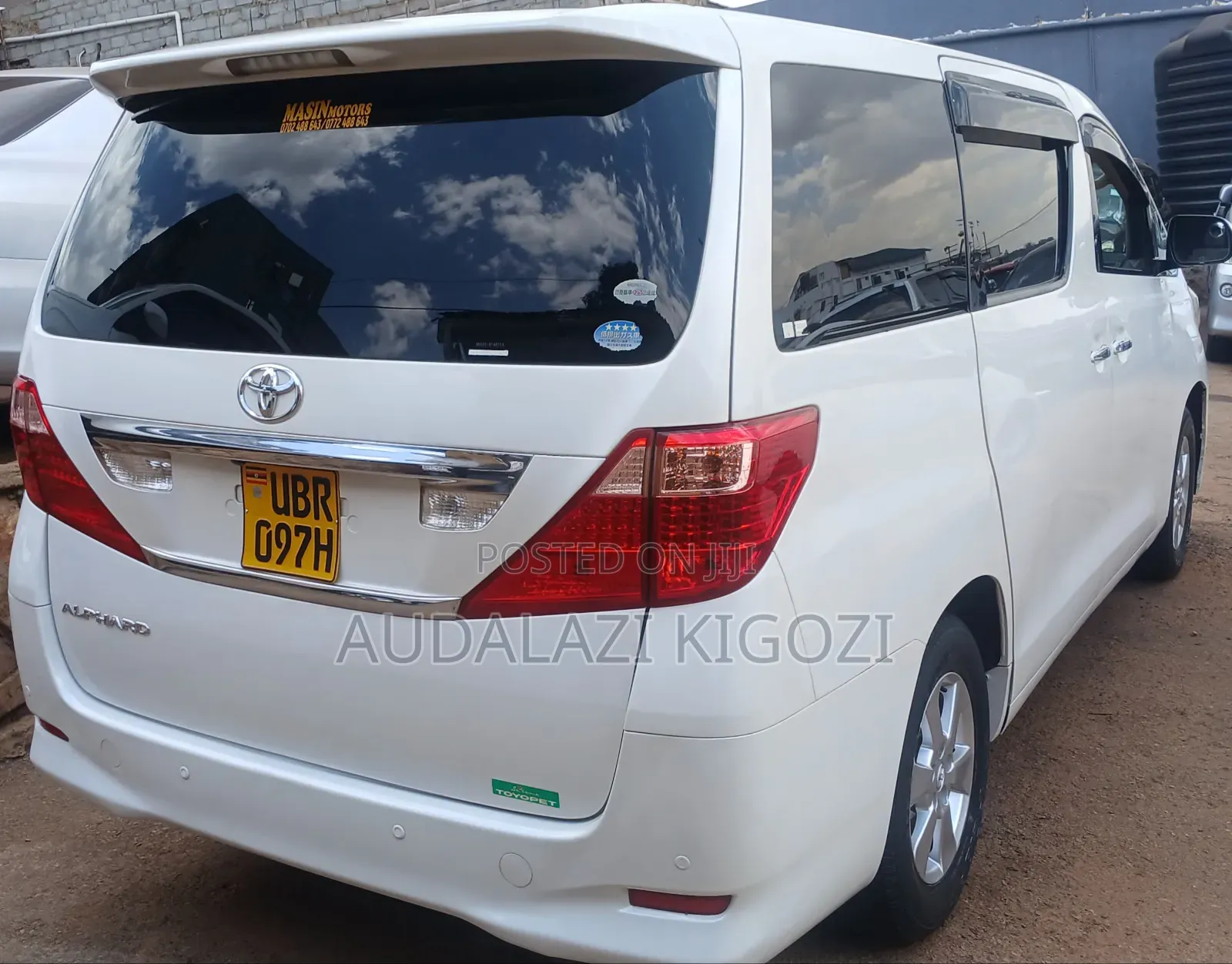 Toyota Alphard 2010 White