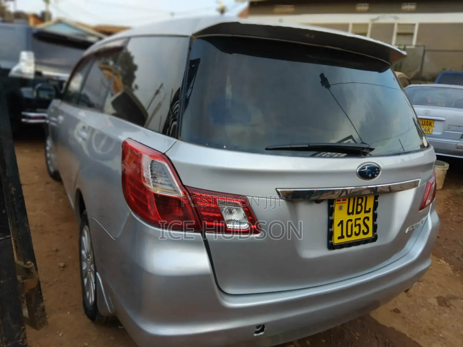 Subaru Exiga 2012 Silver