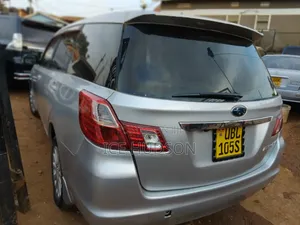 Subaru Exiga 2012 Silver