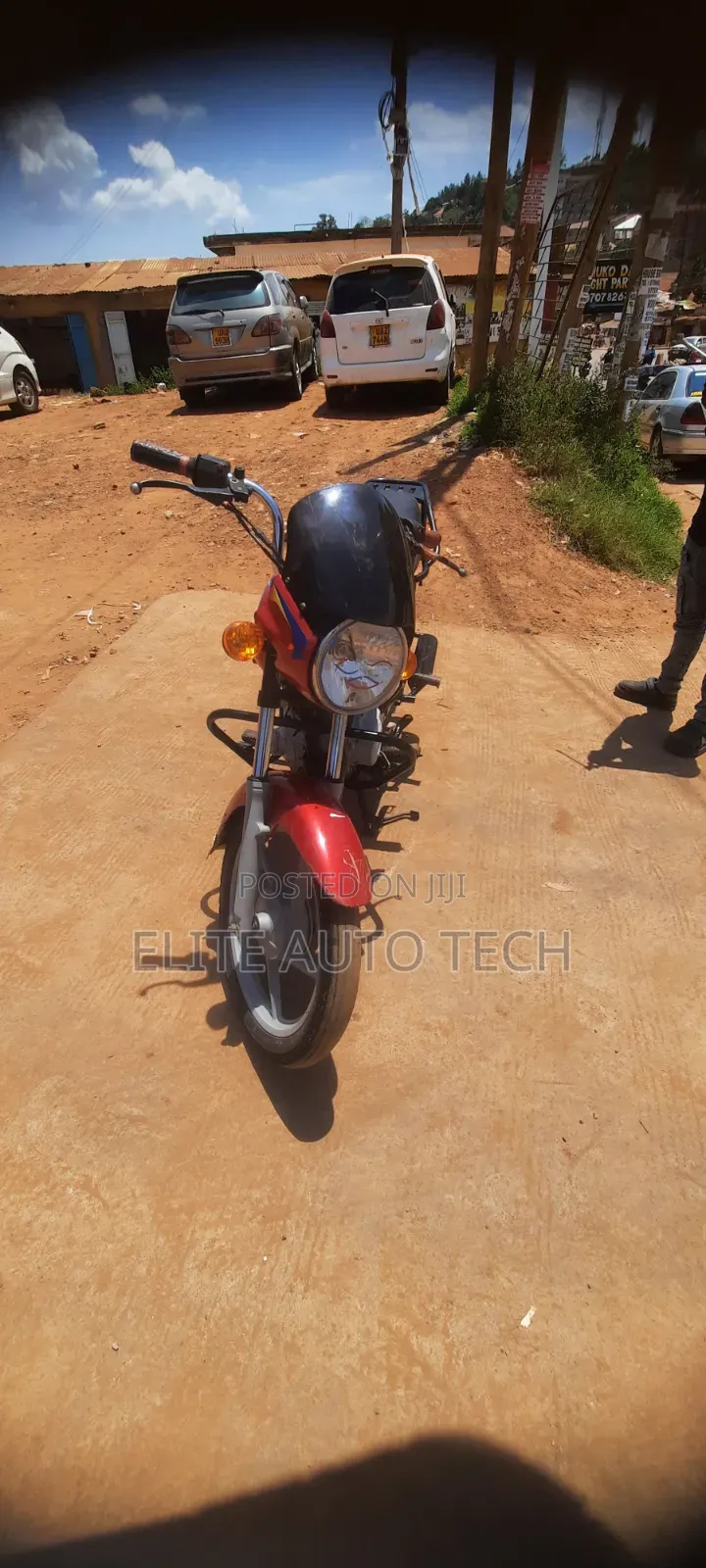 Bajaj CT 125X 2022 Red