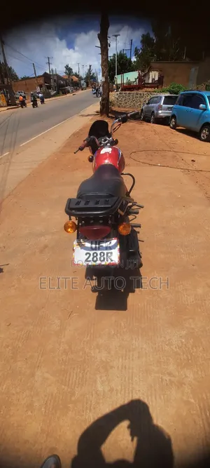 Bajaj CT 125X 2022 Red