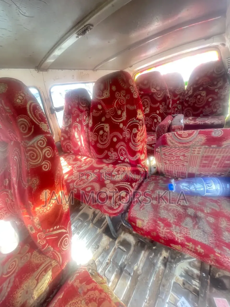 Toyota HiAce 2001 White