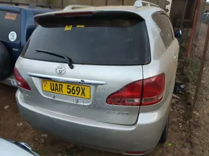 Toyota Ipsum 240i Limited 4WD 2002 Gray