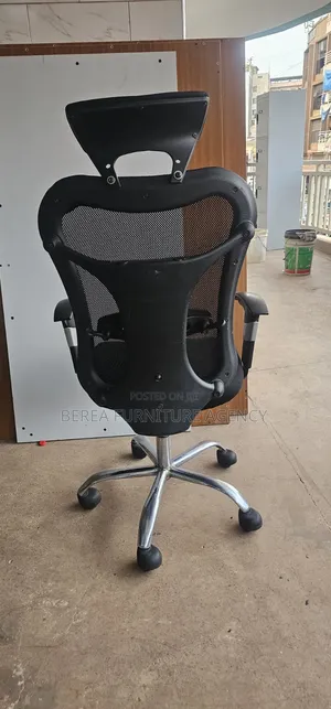 Adjustable Refurbished Mesh High Back Office Chair
