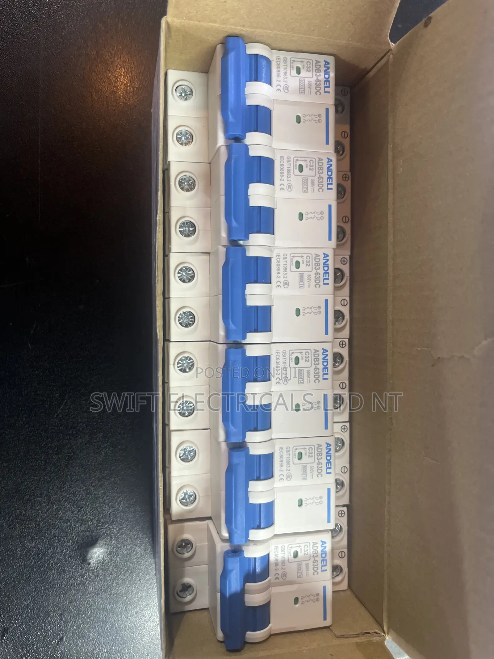 Dc Circuit Breakers (Double Pole)