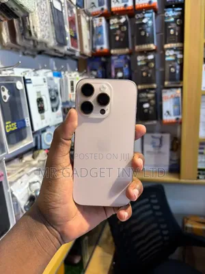 Apple iPhone 16 Pro 256 GB Gold
