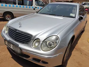 Mercedes-Benz E240 2004 Silver