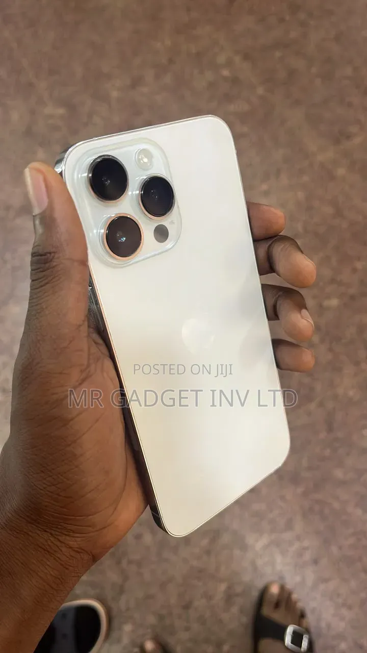 Apple iPhone 16 Pro 256 GB Gold