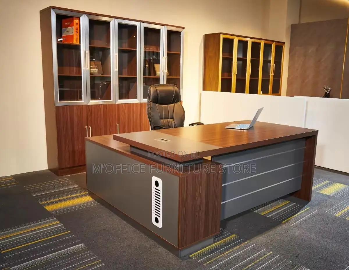 Executive Smooth Surface Office Tables