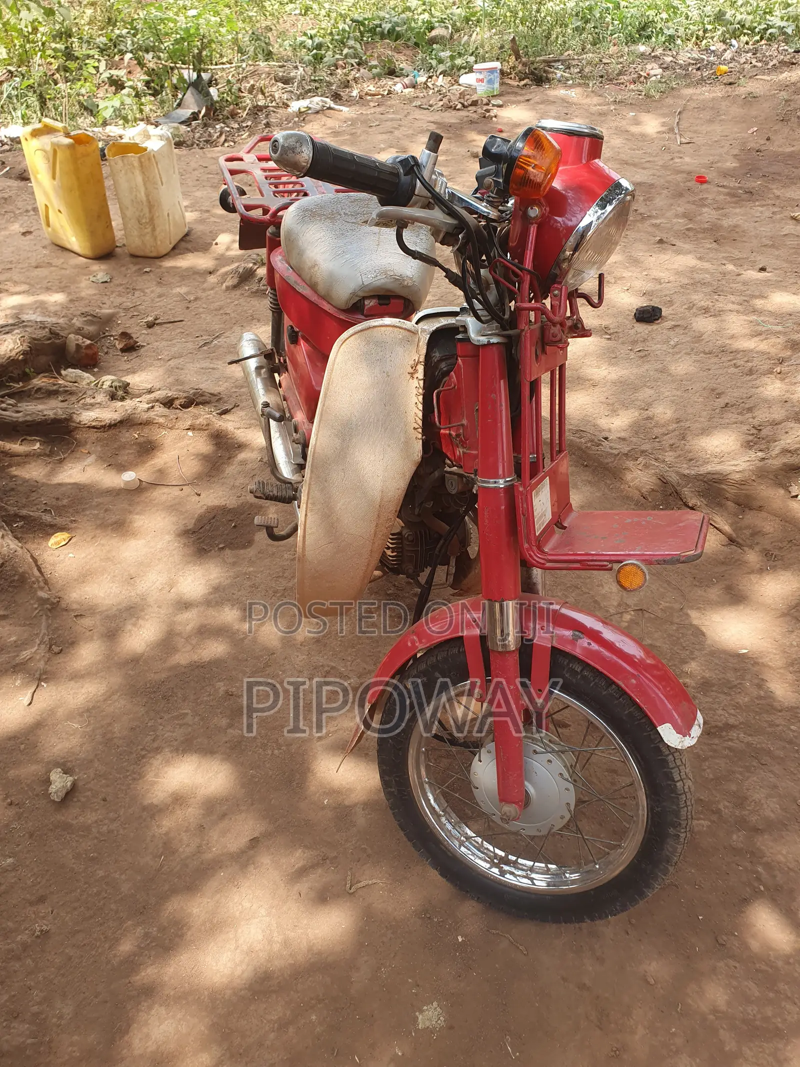 Honda 2004 Red