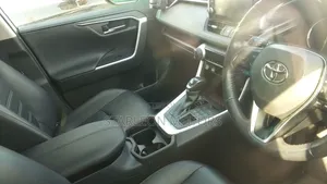 Toyota RAV4 2020 White