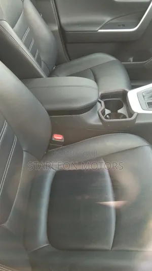 Toyota RAV4 2020 White