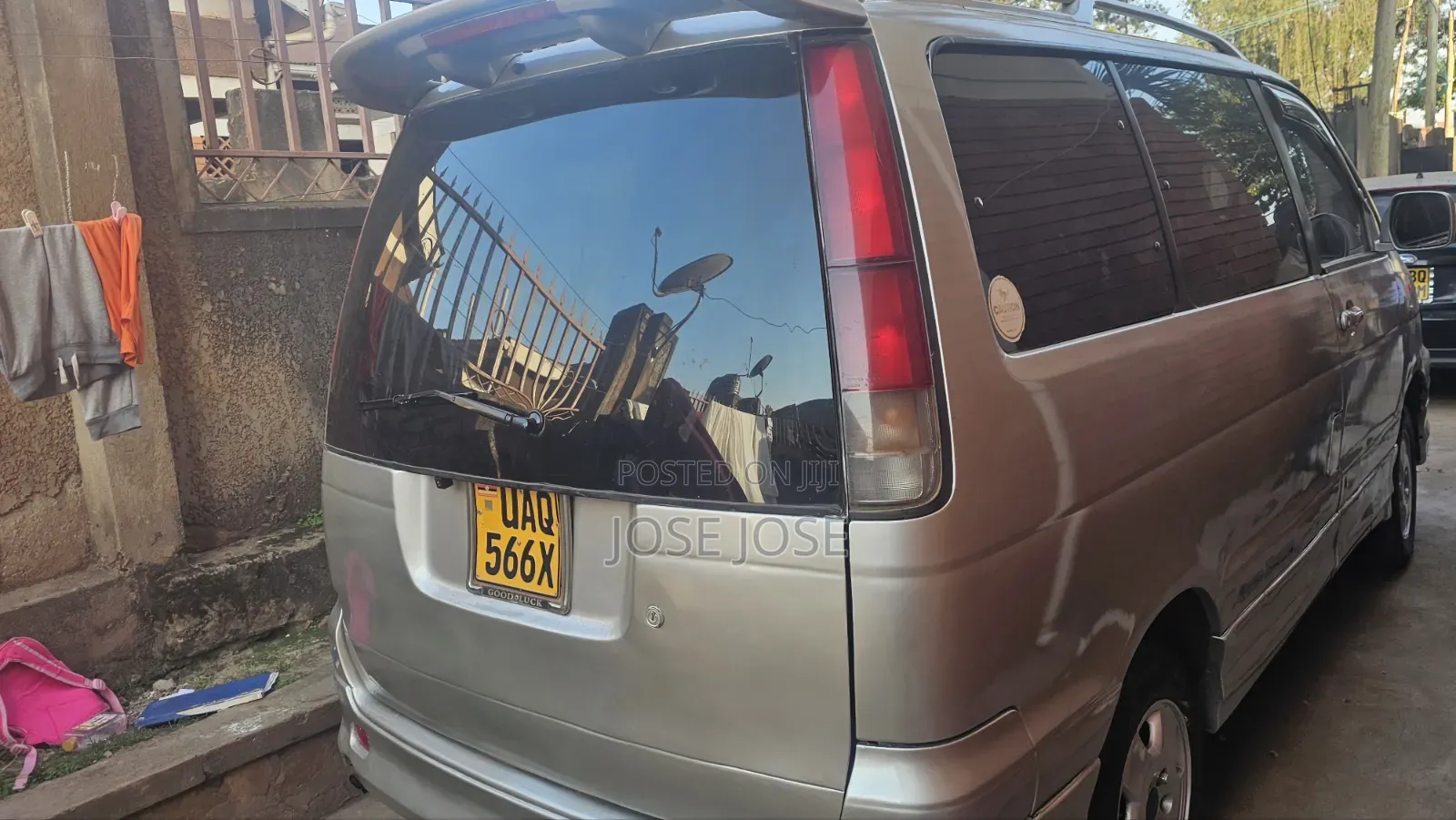Toyota Noah 2002 Silver