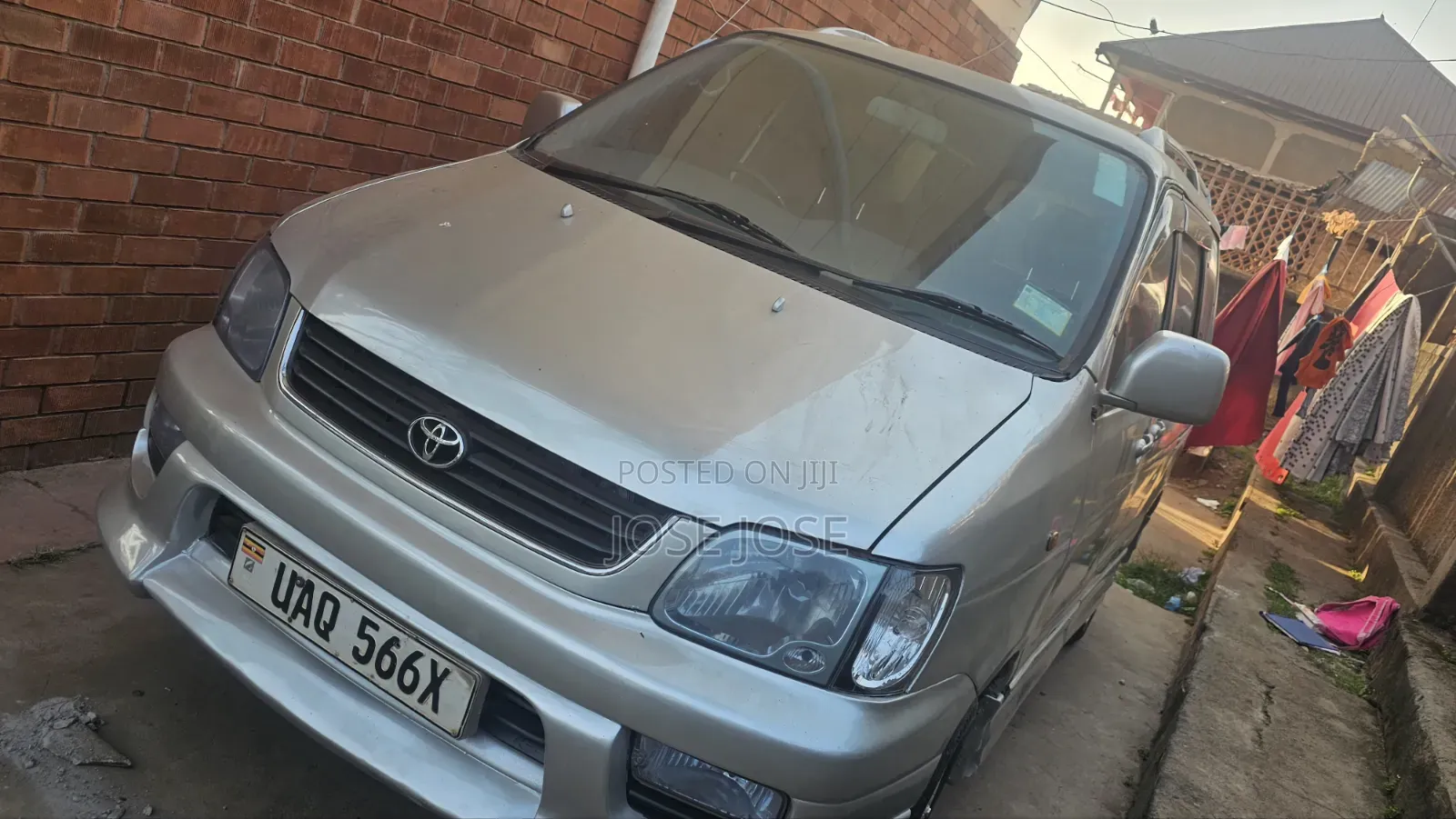 Toyota Noah 2002 Silver