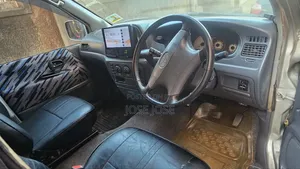 Toyota Noah 2002 Silver