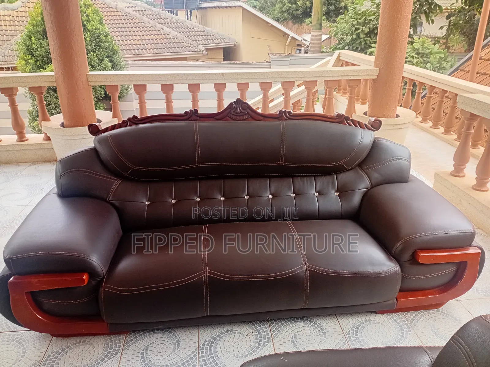 Leatger Sofa Set