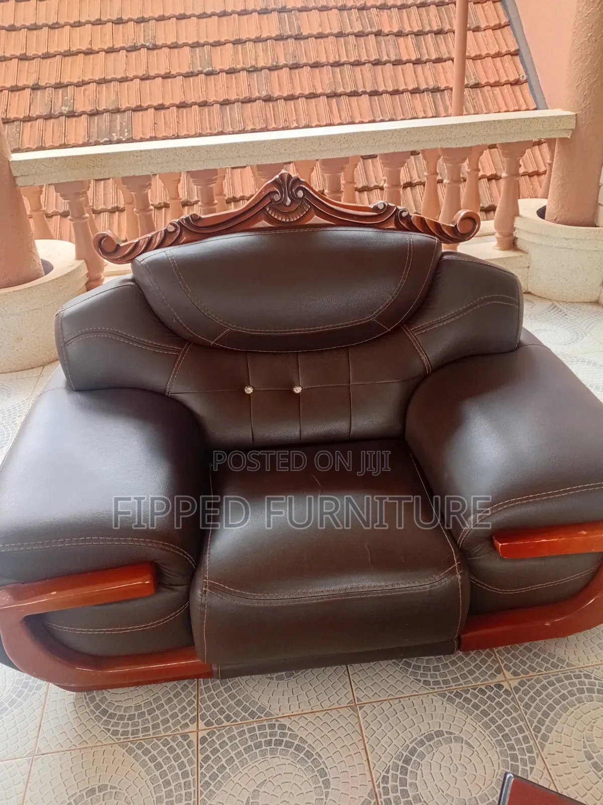Leatger Sofa Set