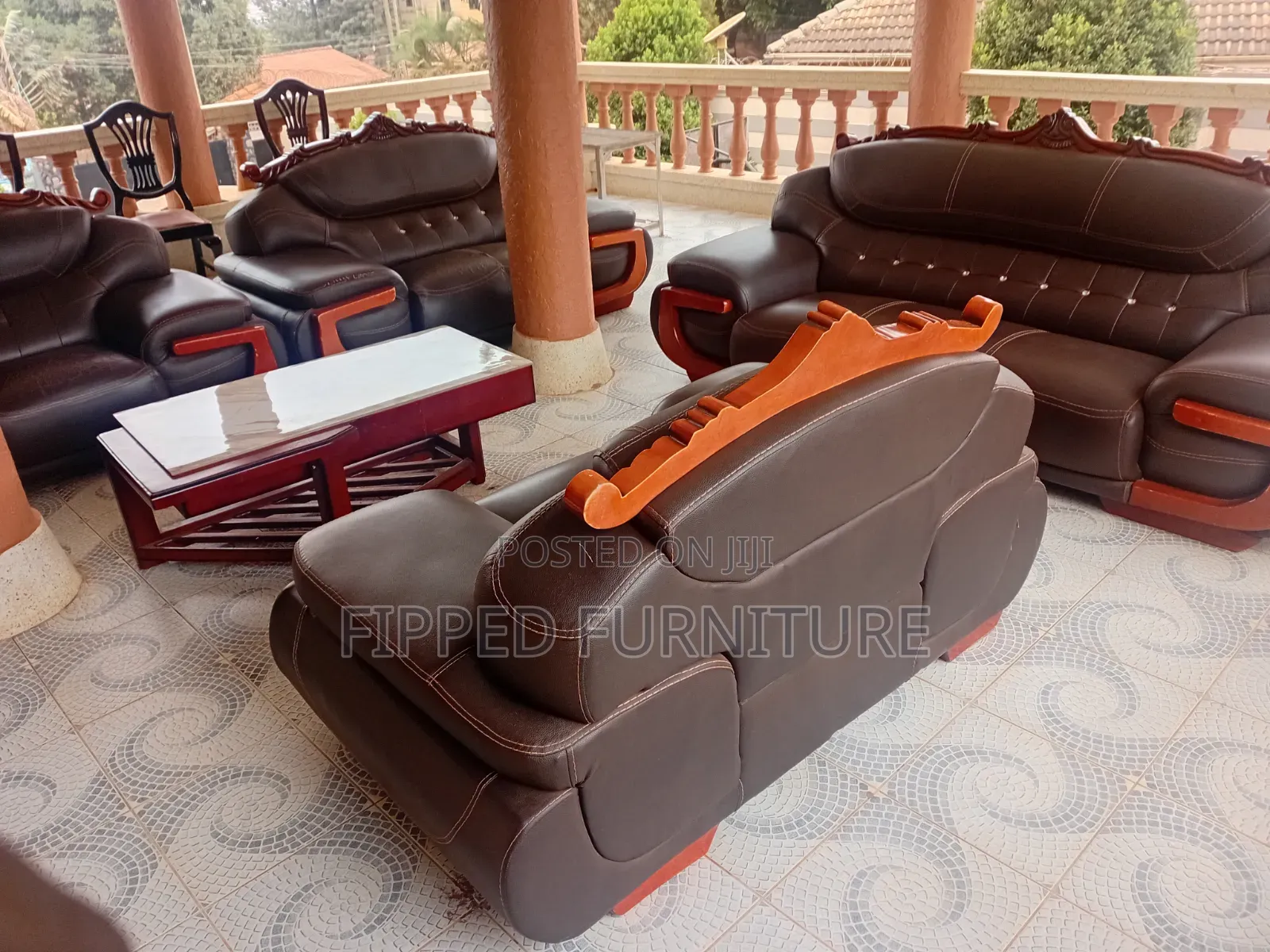 Leatger Sofa Set