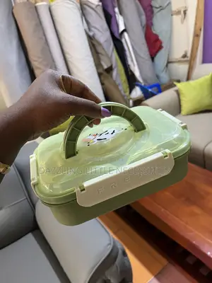 3 Compartment Lunch Box With Stainless Steel Interior Spoon - Green