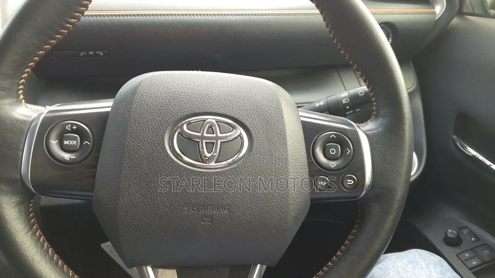 Toyota Sienta 1.5 AWD (6-seater) 2017 Silver
