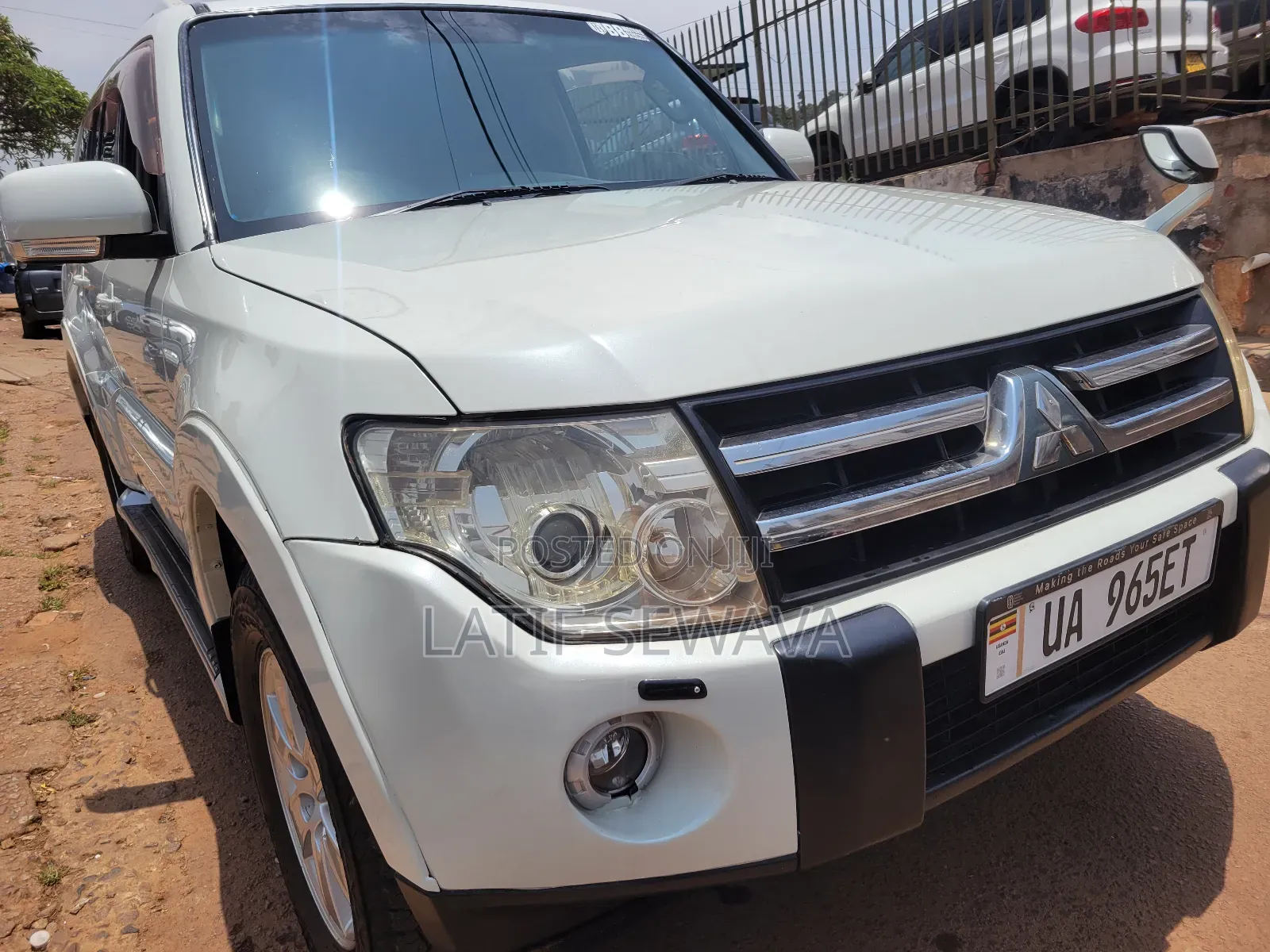 Mitsubishi Pajero 2.5 TD Classic 2008 White