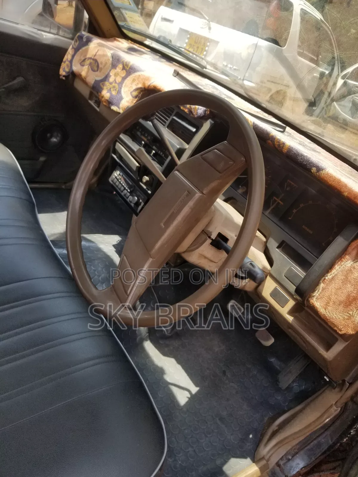 Nissan Pick-Up 1991 Gray