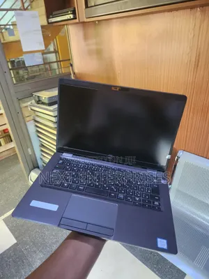 Laptop Dell Latitude 7390 8GB Intel Core i5 SSD 256GB