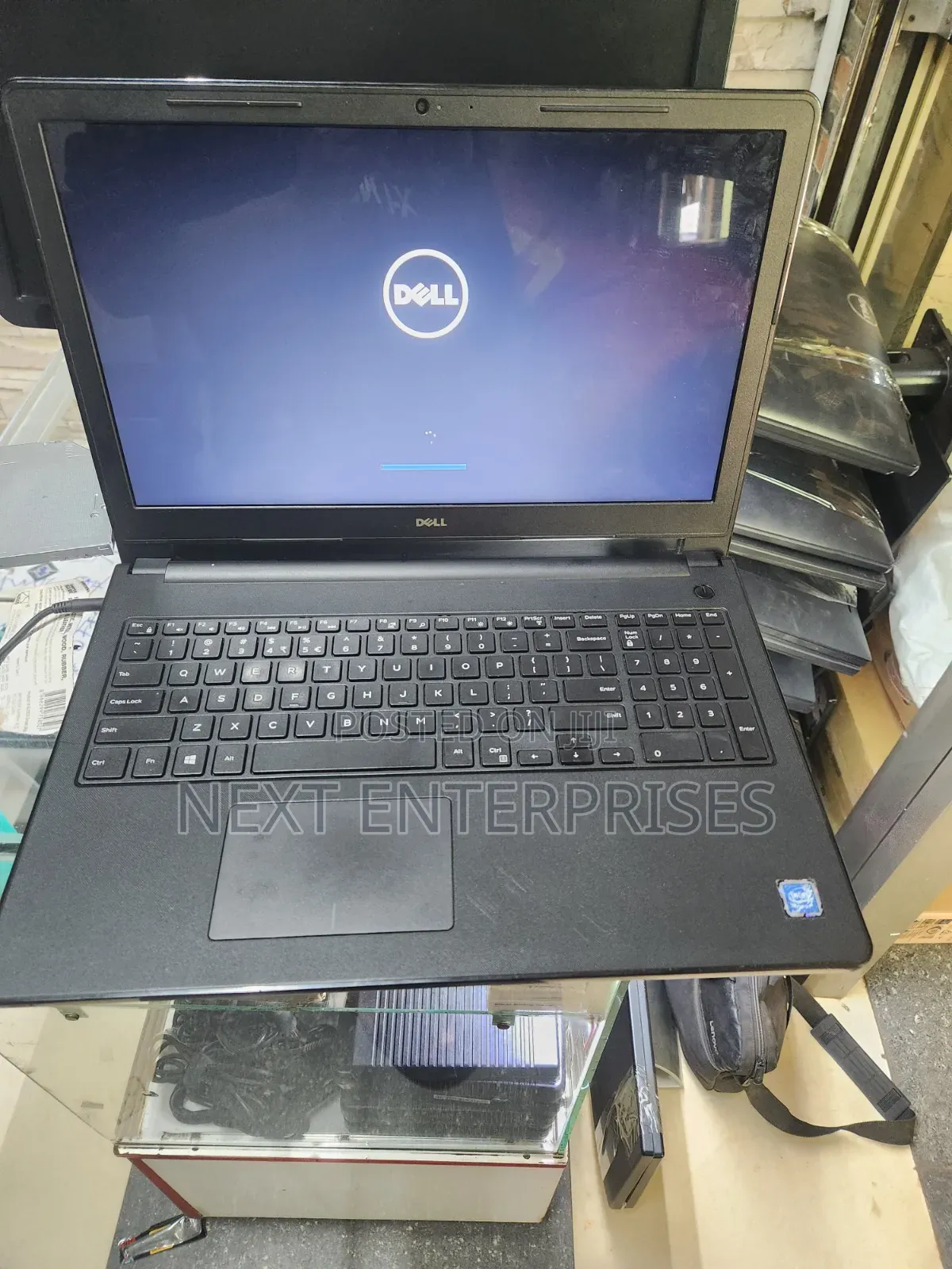Laptop Dell Latitude 7390 8GB Intel Core i5 SSD 128GB