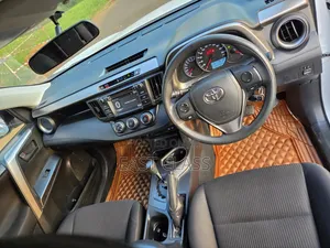 Toyota RAV4 2017 White