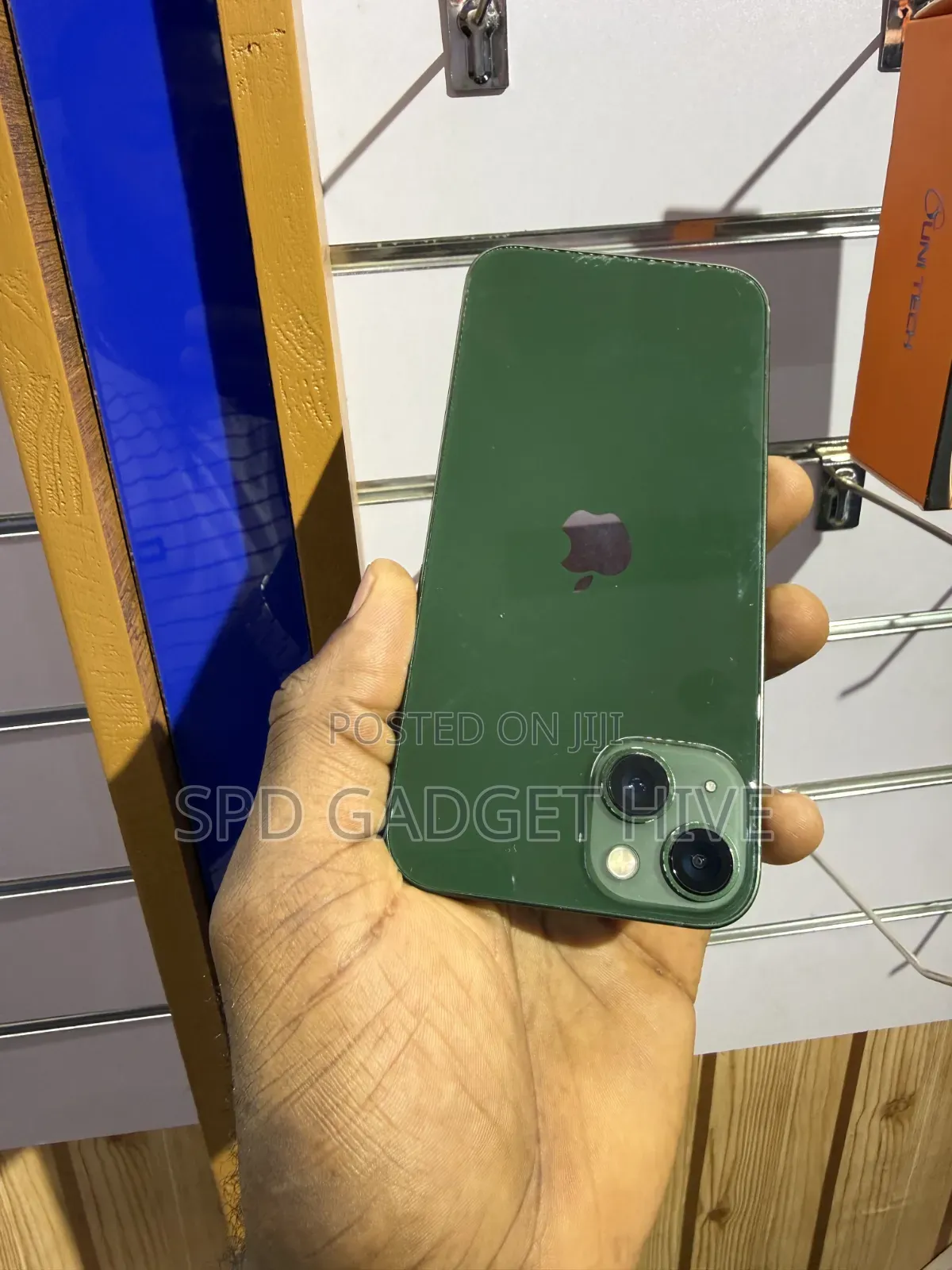 Apple iPhone 13 128 GB Green