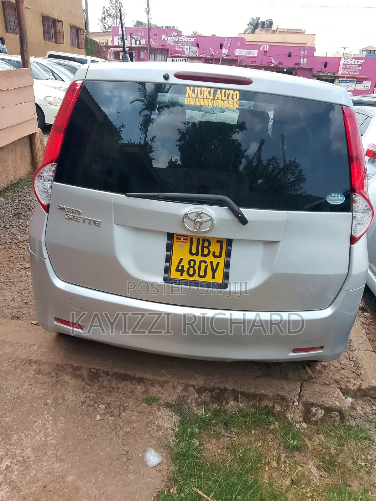 Toyota Passo Sette 2008 Silver
