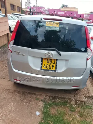 Toyota Passo Sette 2008 Silver
