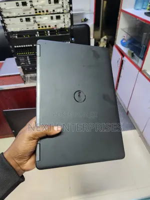 Laptop Dell Latitude 7390 8GB Intel Core i5 SSD 256GB
