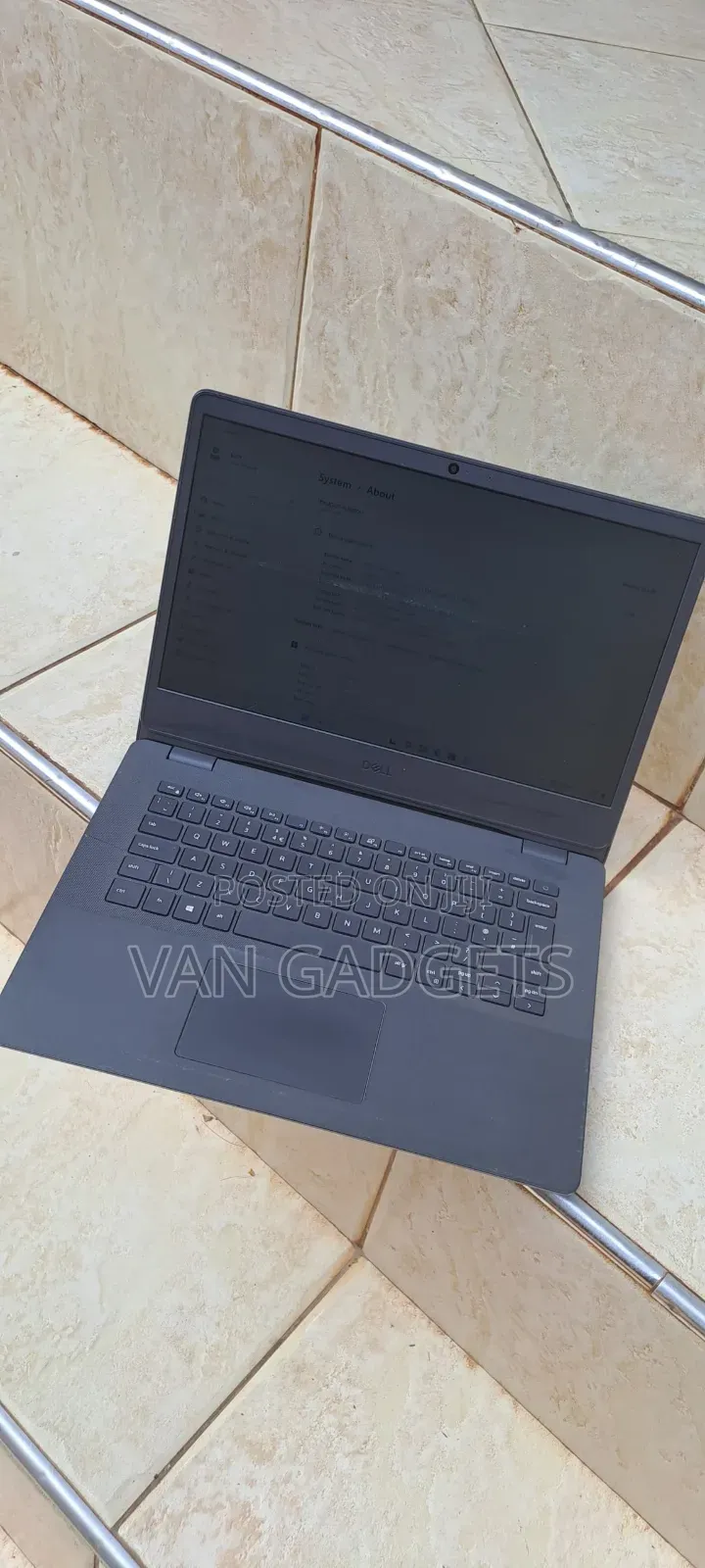 Laptop Dell G15 5521 Special Edition 12GB Intel Core i3 SSD 1T