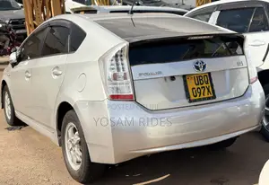 Toyota Prius 2011 Silver